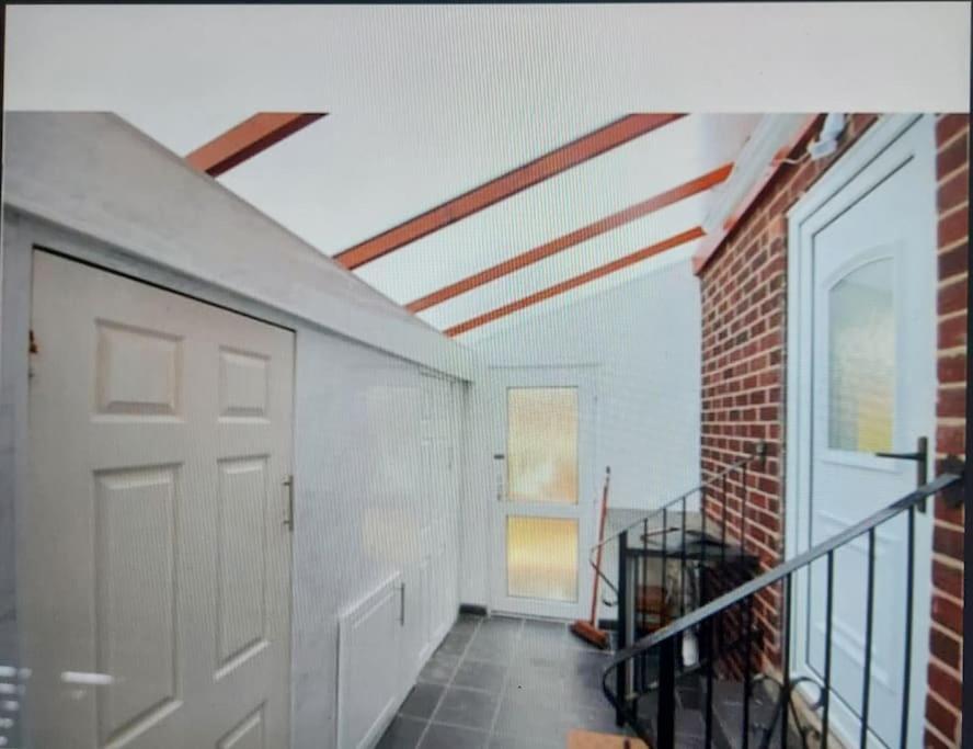 Ferienwohnung The Rose Rotherham Exterior foto